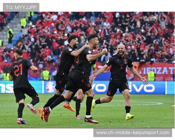 欧洲杯小组出线形势日趋复杂各强队命运悬而未决竞争进入白热化阶段 欧洲杯小组出线形势日趋复杂各强队命运悬而未决竞争进入白热化阶段