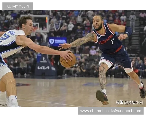 快船队三分命中率回升,整体进攻更流畅,快船3-3 快船队三分命中率回升,整体进攻更流畅,快船3-3