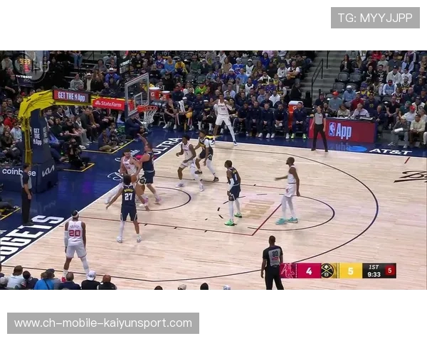 休斯敦火箭被包夹时，阿尔佩伦申京精准分球